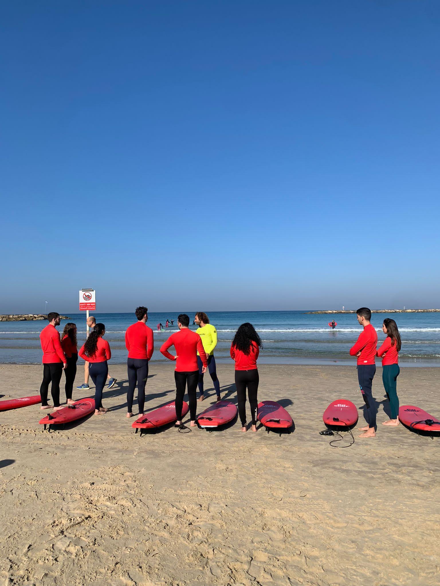 שיעור גלישה ב49 ש"ח - Malibu Surfboards TLV